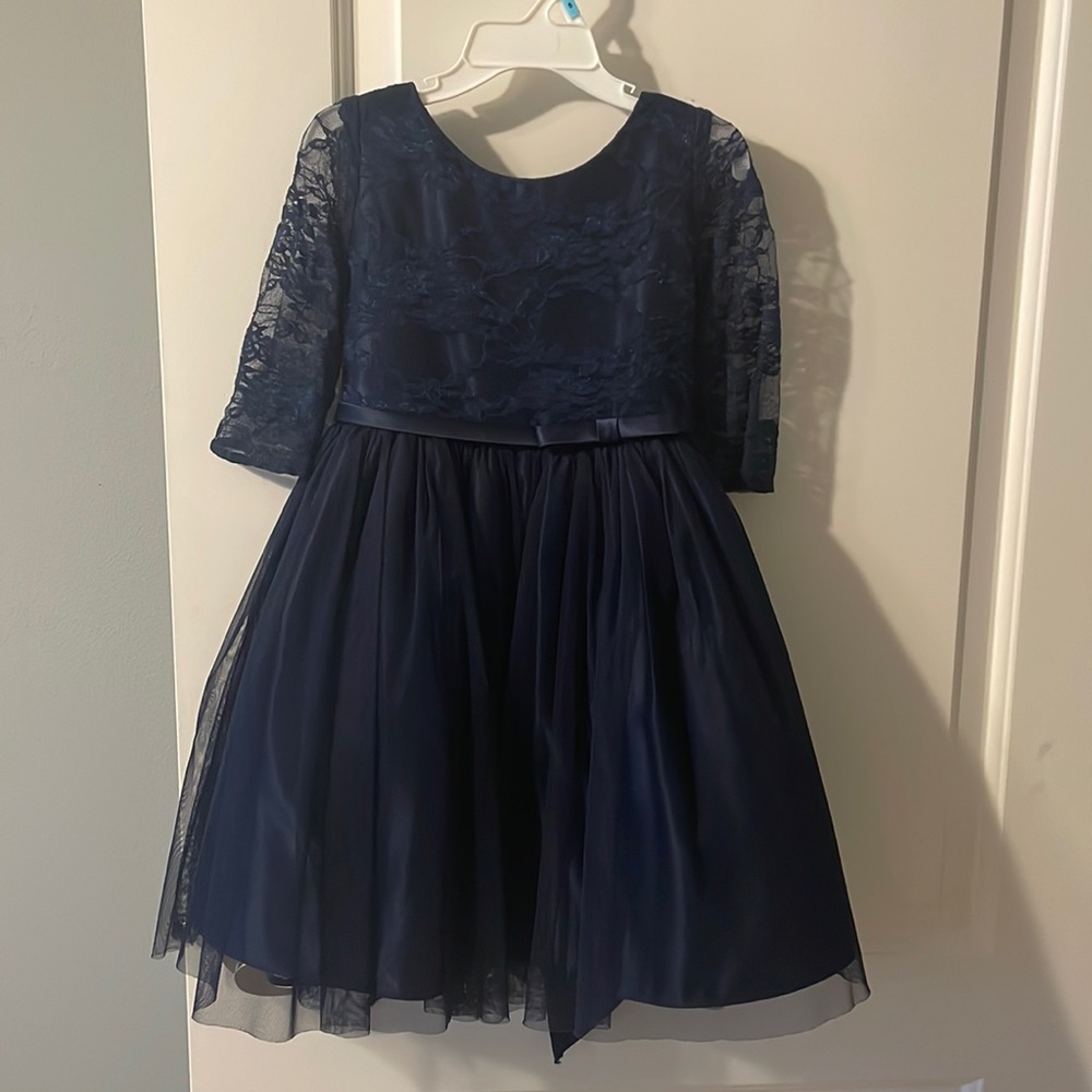 Formal lace, satin and tulle size 5 navy blue girl’s dress.